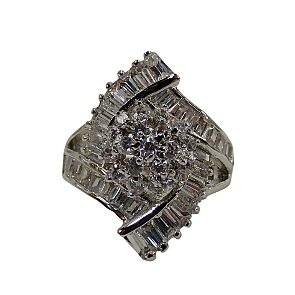 Large clear cubic zirconia stone ring with baguette and round stones Size 8